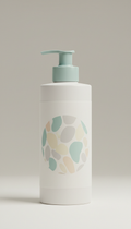 Calming pet shampoo with oat extract